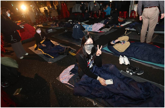 反莱猪表决大战前夜 国民党＂立委＂夜宿台＂立