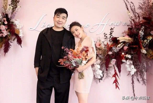 不愧运动员!何雯娜产后19天身材恢复苗条,跳水女神被质疑假怀孕