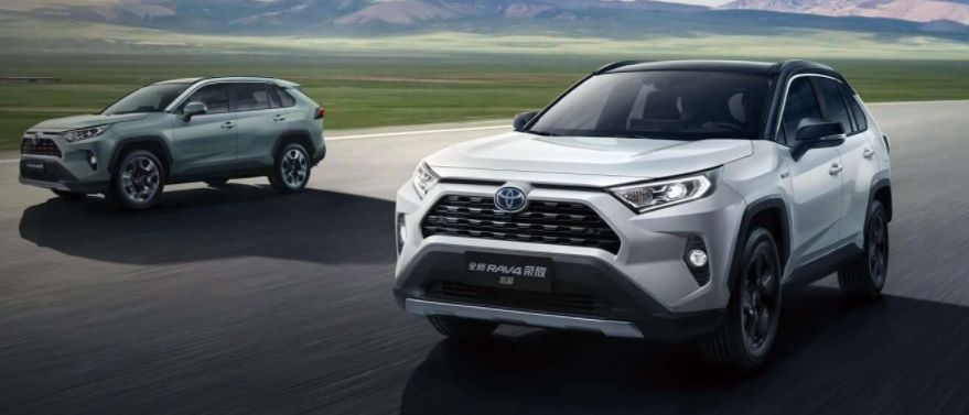 红旗HS5还是RAV4荣放，20万买SUV你选自主还是合资？