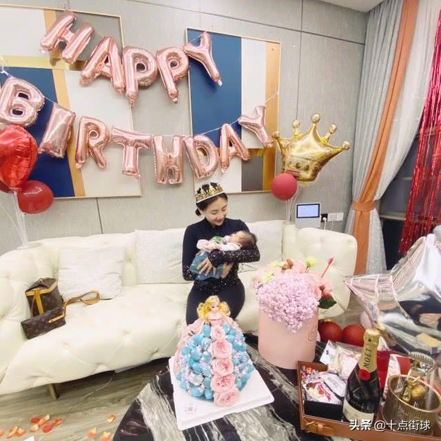 不愧运动员!何雯娜产后19天身材恢复苗条,跳水女神被质疑假怀孕