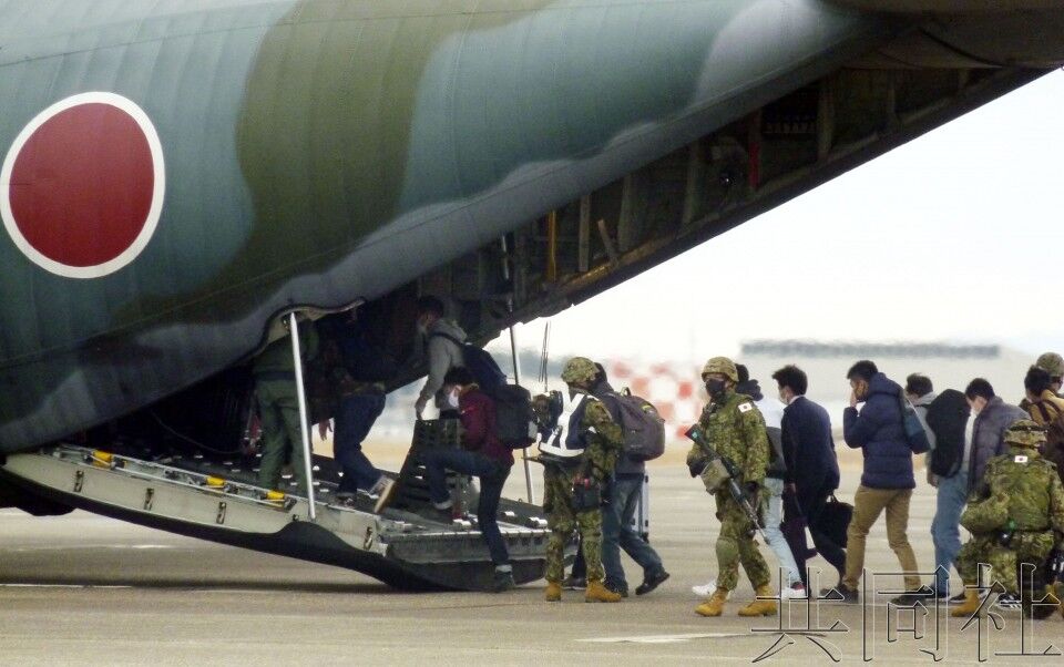 日本自卫队演练撤侨 模拟动用军用运输机送侨民
