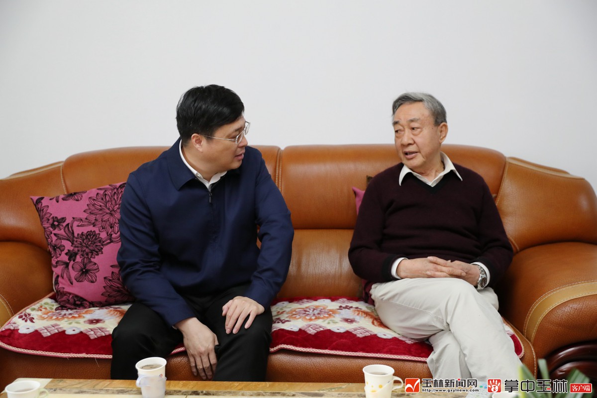 黄海昆韦韬等市领导看望老同志,把关心关怀送到老同志心中