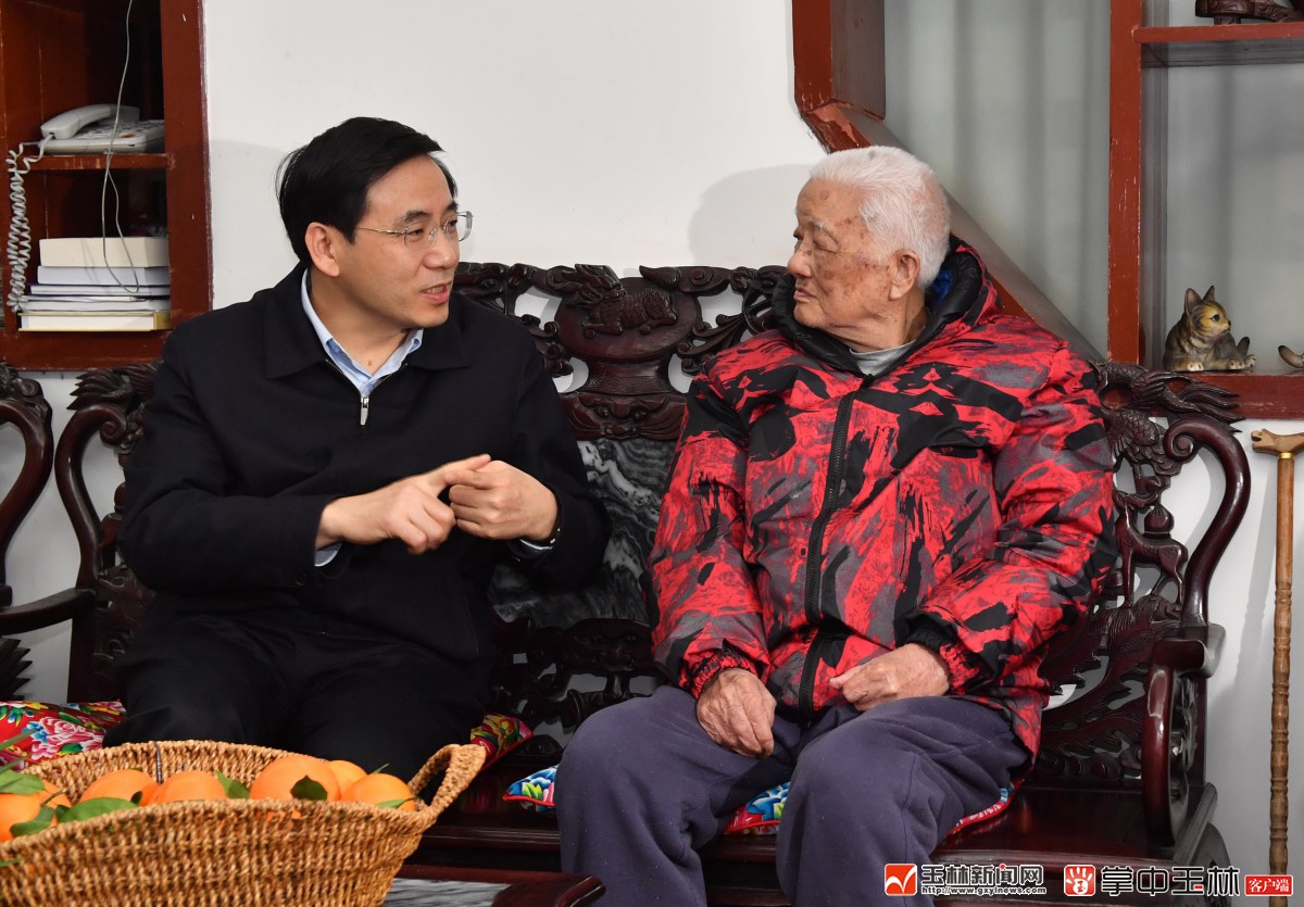 黄海昆韦韬等市领导看望老同志,把关心关怀送到老同志心中