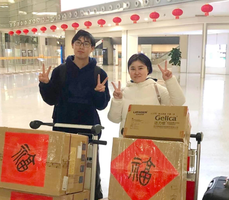 仁济医院南院首批援鄂医疗队启程,他们ICU护士傅佳顺、神经外科MDT病房护士张煜