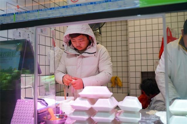 年味食足丨上海味道、重庆味道、苏州味道……曹家街生鲜菜场统统都能买到