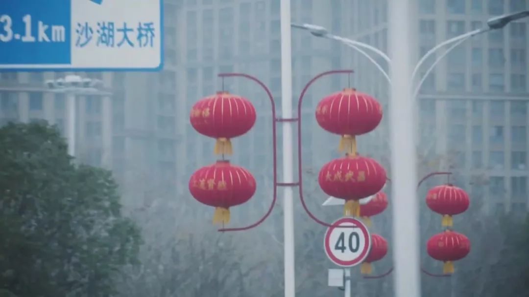 看哭了!武汉小伙儿实拍“空城”的24小时,有几亿人关心着这里……