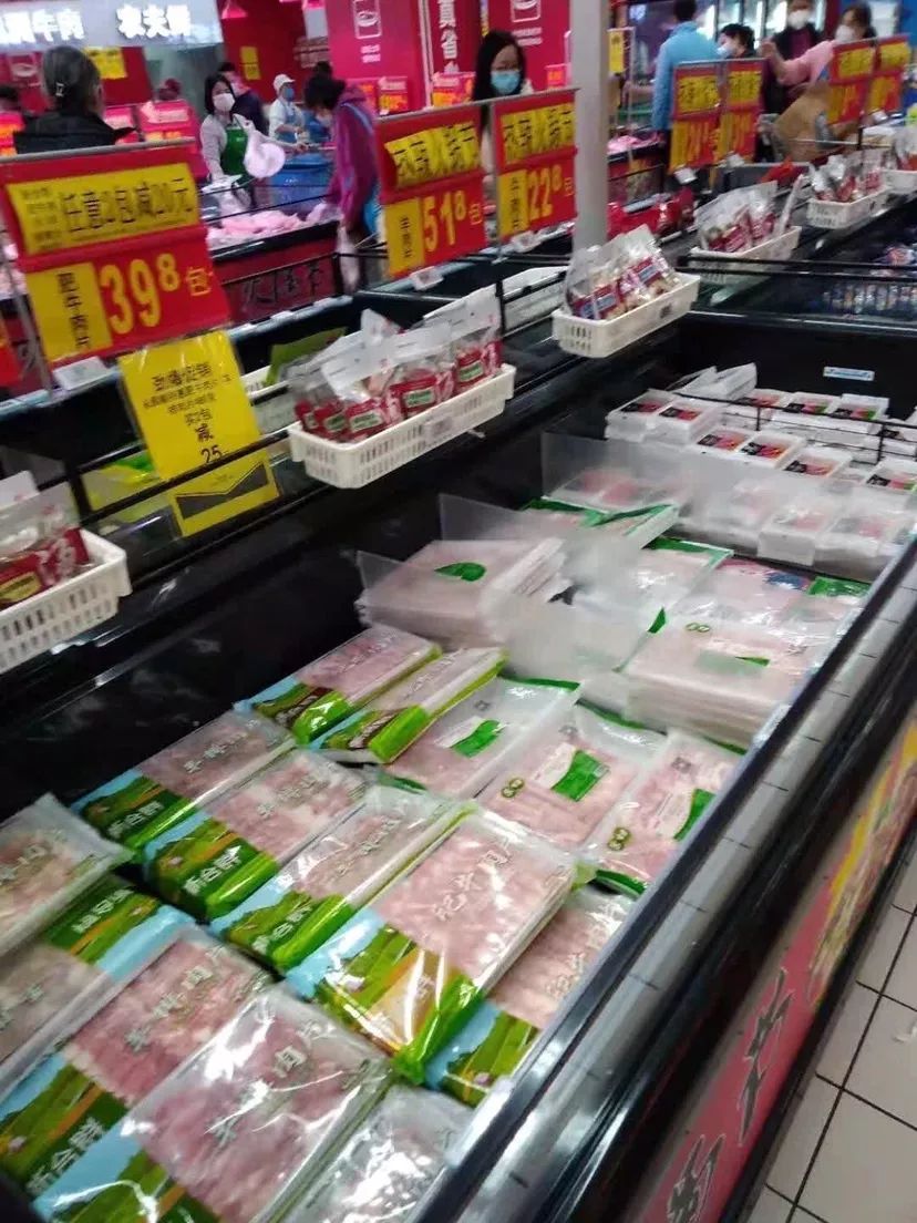 大年初三,广州各大商超、菜市场供应稳定