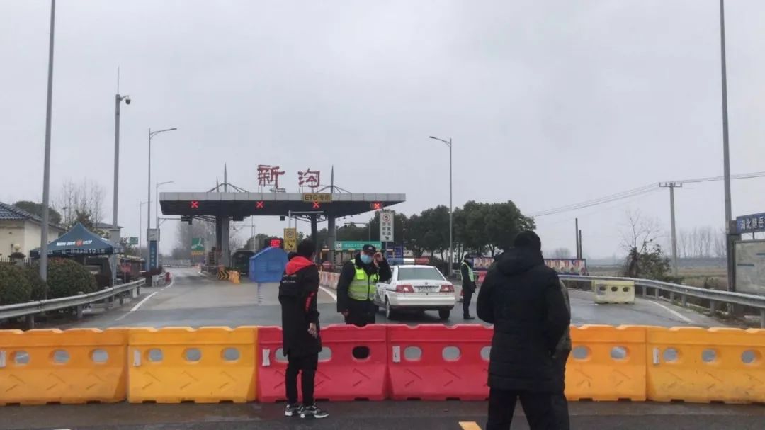 “等肺炎过去了我们黄鹤楼见!”
