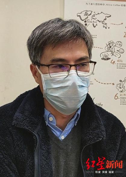 四川大学呼吸与危重症医学科罗凤鸣教授↑