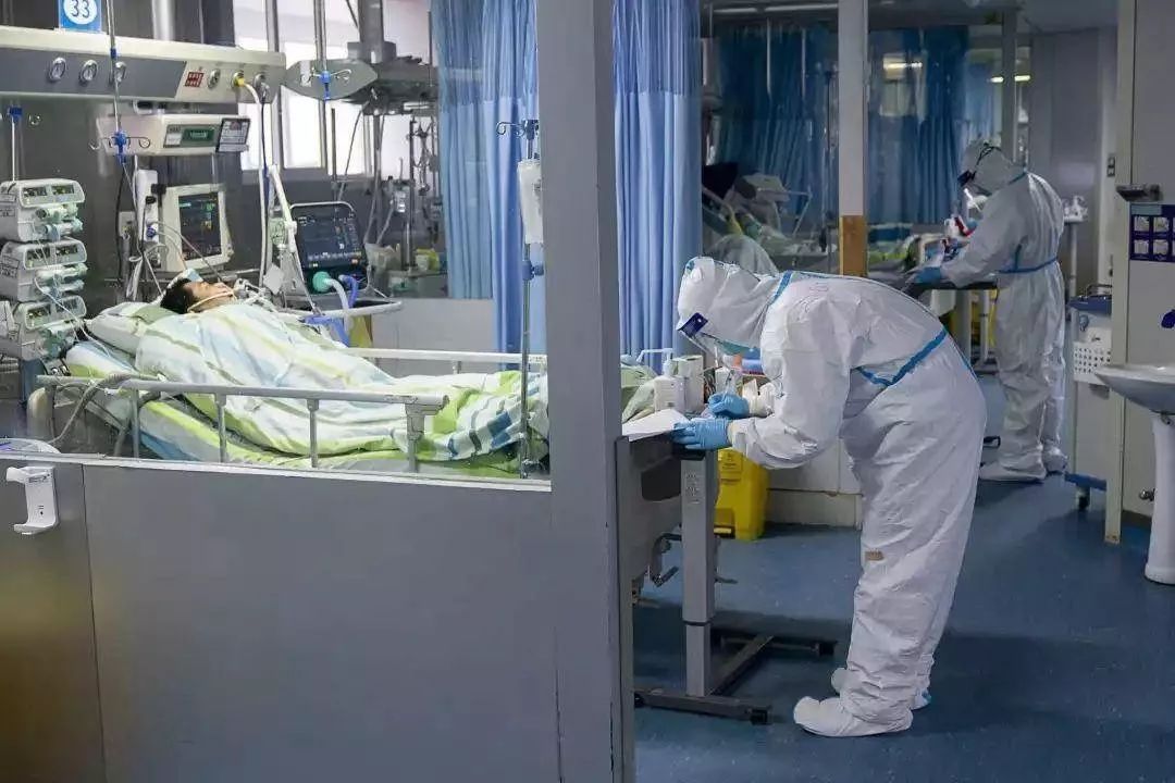 福建人要被防护服三个字逼疯了