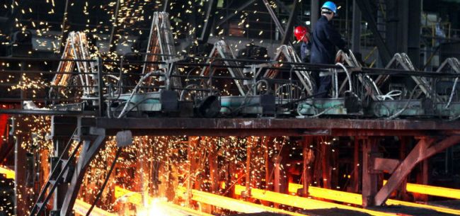 宝武钢铁拟控重钢股份 亿吨梦想触手可及
