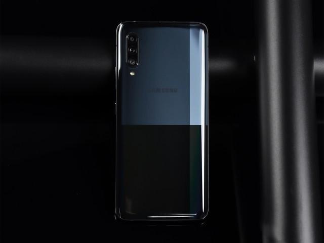 怎样可以让手机变得焕然一新 ed41-imrkkfy1715848.jpg