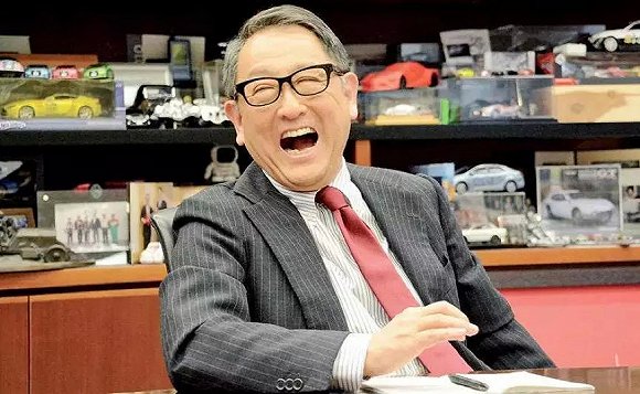 2019车坛的白雪公主与七个小矮人