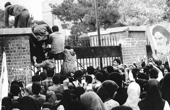 美伊朗爱恨情仇的60年:政变反目与谋杀