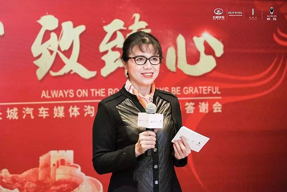 2019车坛的白雪公主与七个小矮人