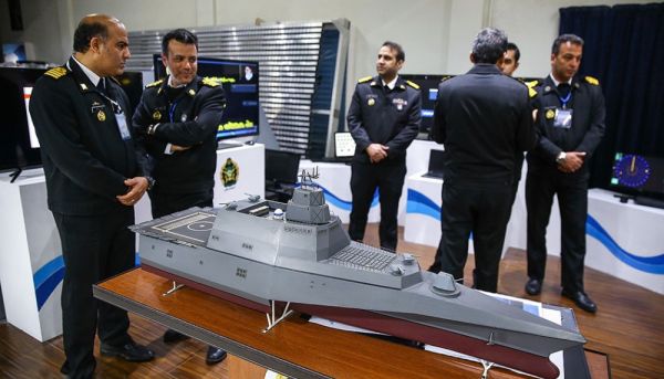  资料图片：伊朗新型国产隐身驱逐舰模型。（伊朗国防部官网）