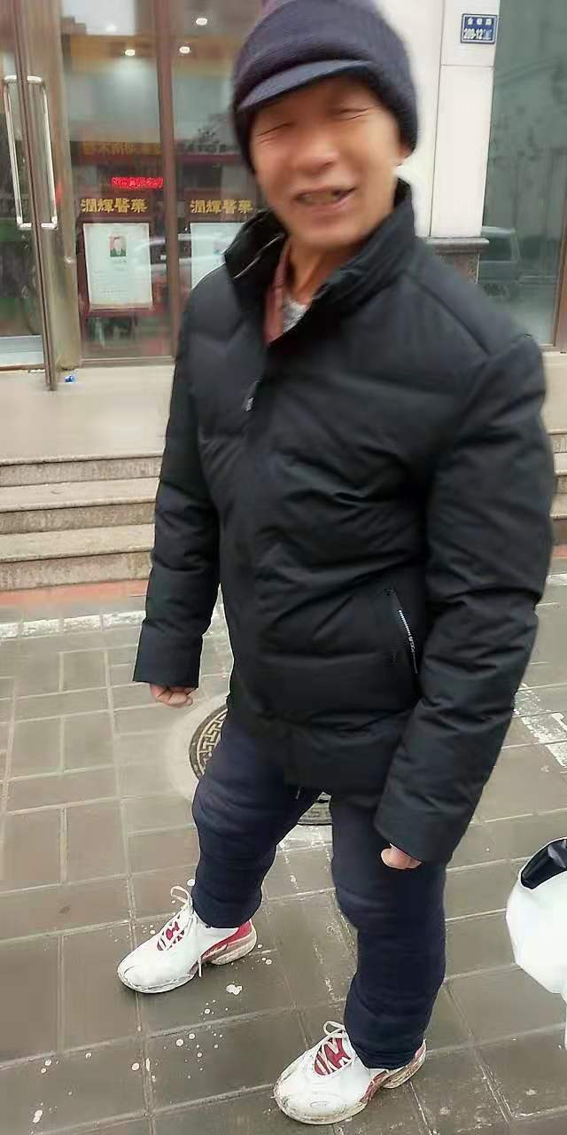 老人刘粮。