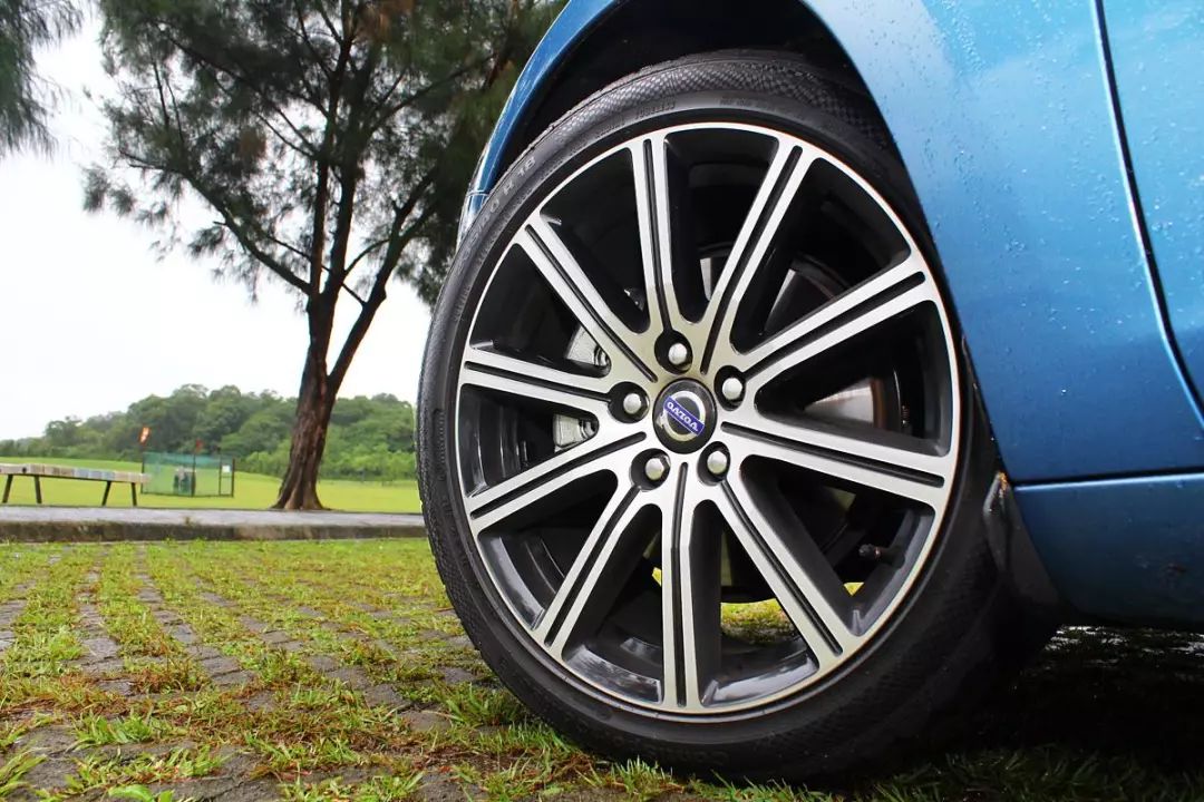 这“三点”胎压雷区你还在踩?不想爆胎赶紧学起来!