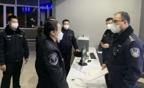 药店老总疫情_药店疫情温馨提示图片