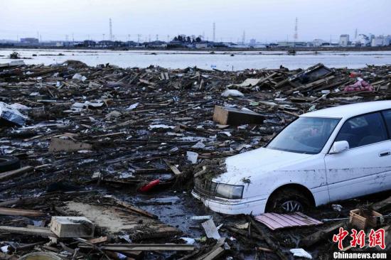 資料圖:日本311地震發(fā)生后引發(fā)海嘯。中新社發(fā) 侯宇 攝
