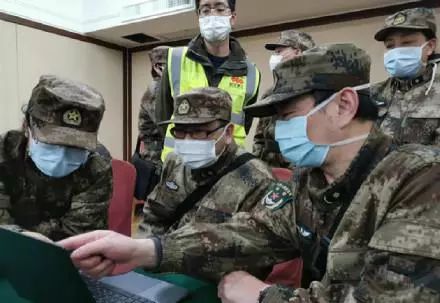 抗击非典、埃博拉，我们从没怕过，这一次也不会退缩！