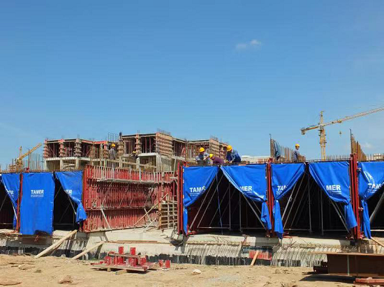中铁二十局承建阿尔及利亚5000套租售房整体交房