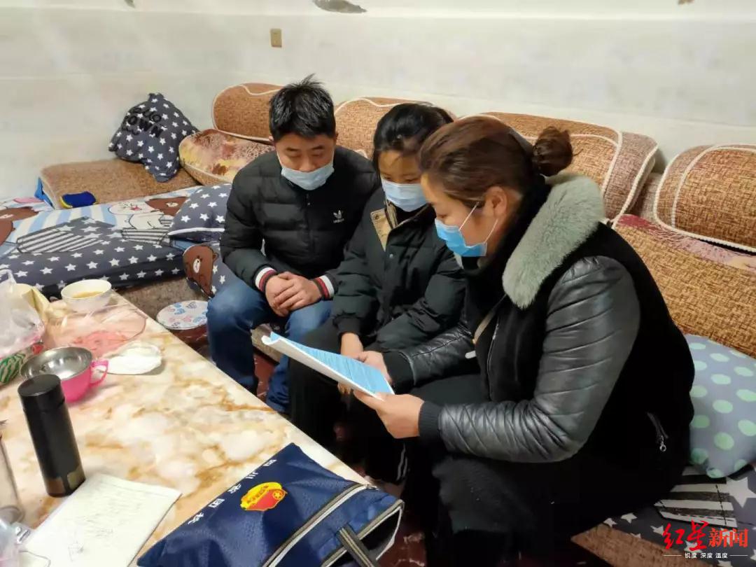疫情之下,湖北来的“童伴妈妈”守着100个四川娃娃
