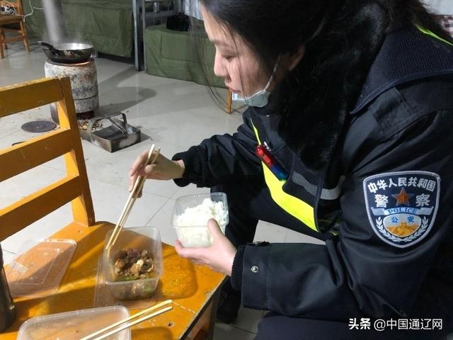 扛起“硬核”担当 通辽交警筑牢交通“防疫墙”