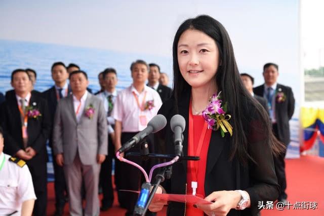 1000万!继李娜之后,又一网坛传奇捐款湖北,曾在25岁嫁百亿富豪