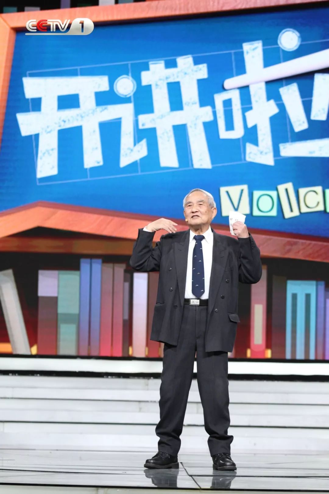 行走江湖,等待下一只白鱀豚出水一跃!今天22:30档,刘仁俊为你讲述白鱀豚情缘!