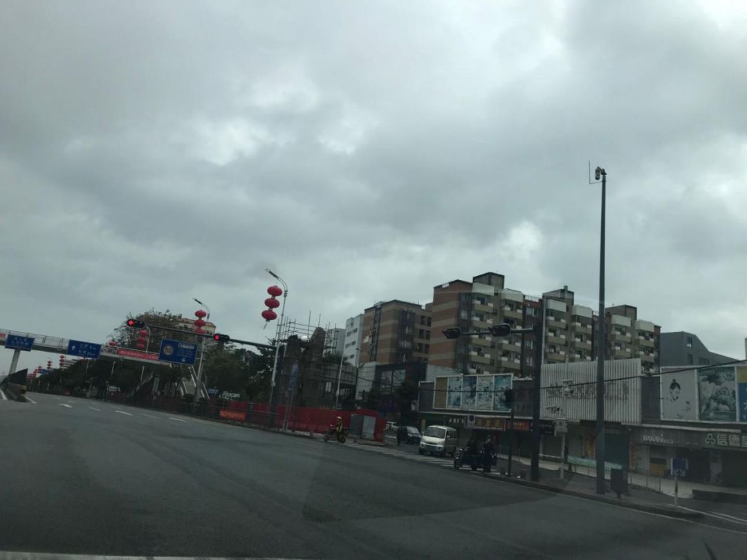 深圳返深人口_深圳人口