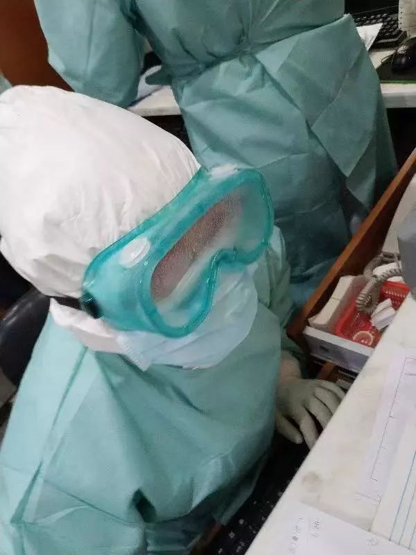 重病患者写下遗书＂遗体捐国家＂ 护士瞬间泪流