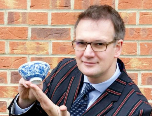 青花碗（图：《每日邮报》）