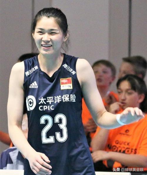 官宣!中国女排杜清清加盟泰国联赛,郑益昕接机,谣传不攻自破