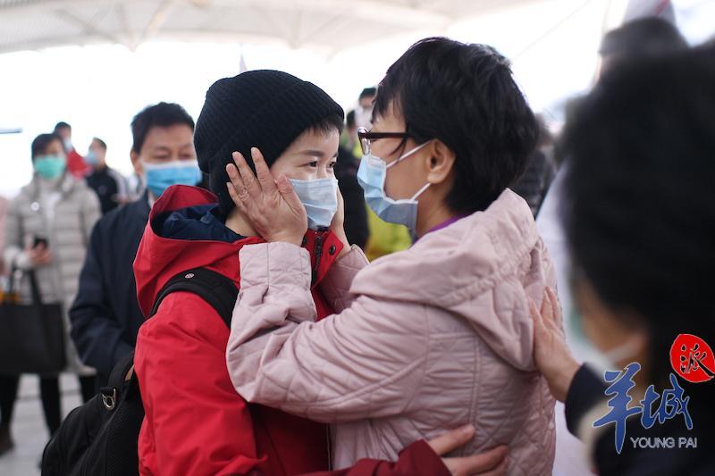 出发,目标雷神山!今早广东再派61人中医医疗队驰援湖北