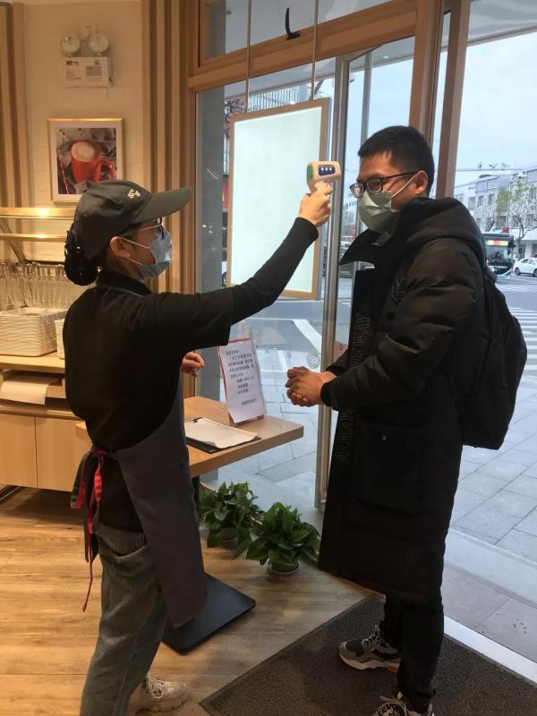 现金流“休克”、成本吃紧 烘焙老板如坐热锅谋