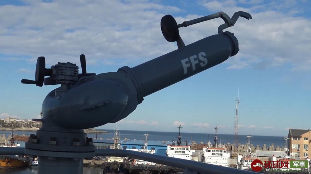 PN Yarmook號(hào)近海巡邏艦頂部安裝的水炮