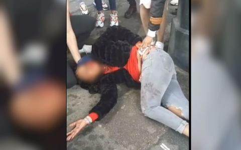巴黎地铁内直播杀人?三女持刀围攻友人血溅当场