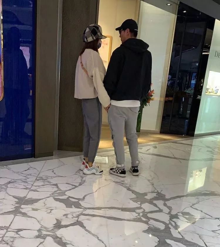 被锤了!他自曝离婚是“假离婚”?