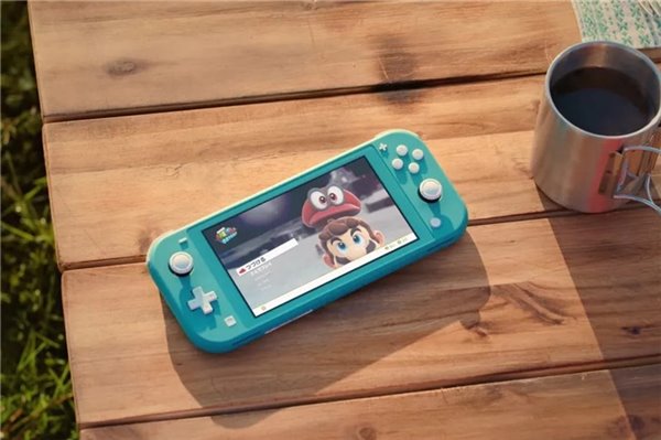 官宣:3月20日发售Switch Lite珊瑚色主机 约1275元