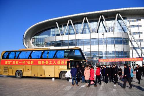 外媒关注：中国各地有序复工 着力稳经济保就业