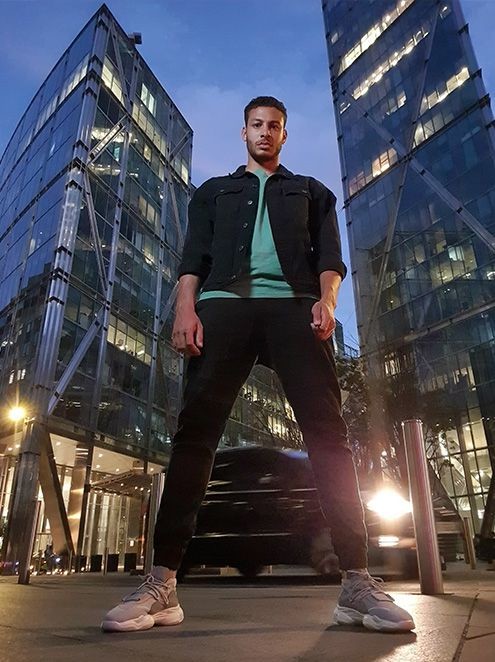 喜欢自拍的女生注意了！这里有一份秘籍送给大