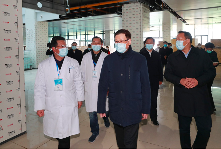 应勇赴黄冈检查指导：疫情防控不胜不休