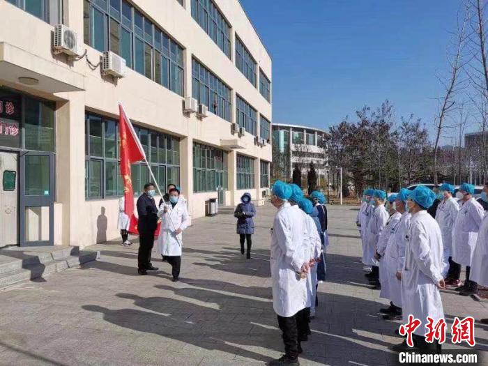 阳城县支援湖北医疗队出征仪式。 阳城县委宣传部供图