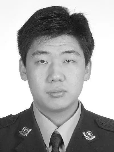 李弦:勇担当不负铁军使命,无私无畏铸就忠诚警魂!
