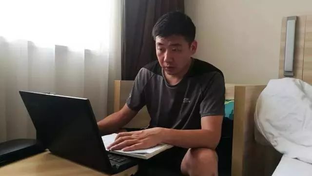李弦:勇担当不负铁军使命,无私无畏铸就忠诚警魂!