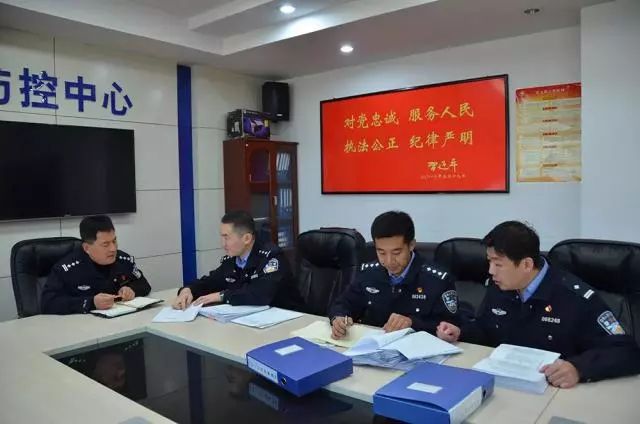 李弦:勇担当不负铁军使命,无私无畏铸就忠诚警魂!