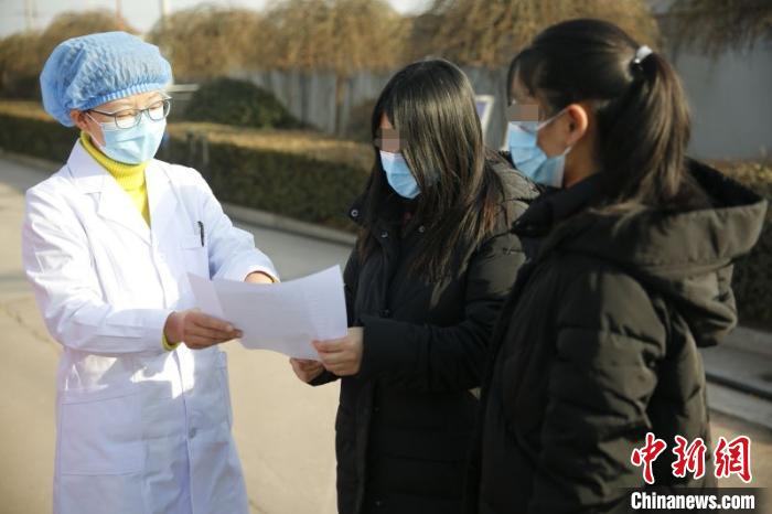晋中市3例新冠肺炎患者治愈出院。 晋中市卫健委供图