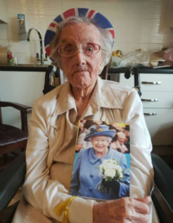  ϣ����<div class=