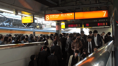 日本承认病毒扩散，感染者可能暴增到12万！最可怕